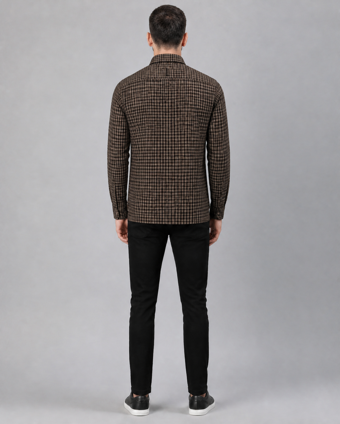 Bark/Caviar Checkered Pull Over Dress Shirt